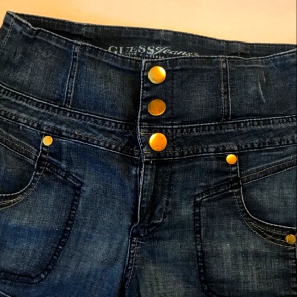 Guess high waist denim shorts - Picture 2 of 3